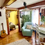 Private In An Old Near Vaduz ホームステイ
