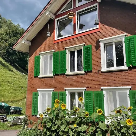 Séjour chez l'habitant Private In An Old Near Vaduz Sevelen