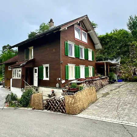 Séjour chez l'habitant Private In An Old Near Vaduz