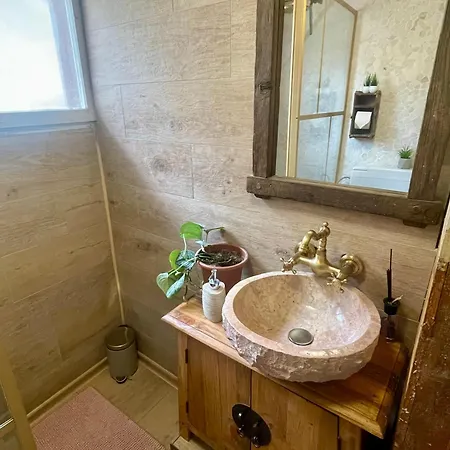 Private In An Old Near Vaduz Проживание в семье Sevelen