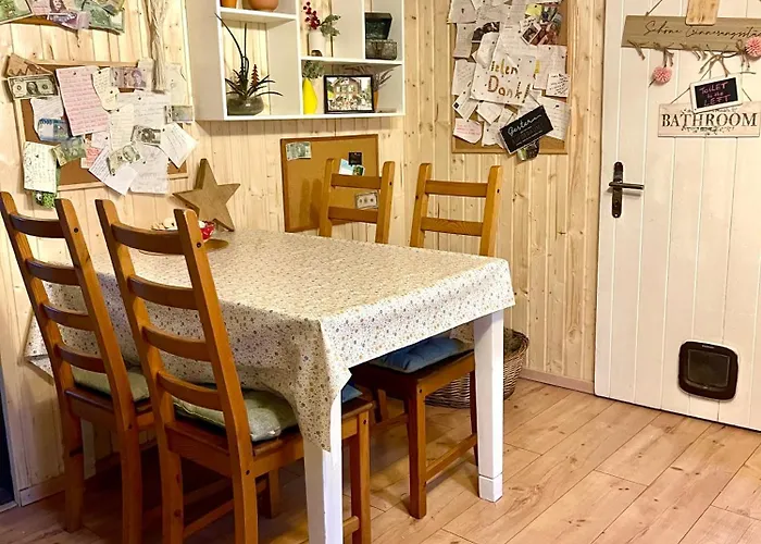 Проживание в семье Private In An Old Near Vaduz